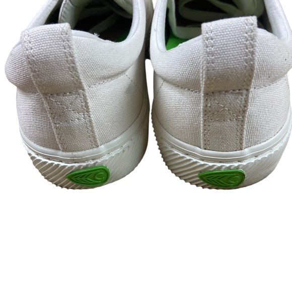 Cariuma Shoes Sneakers Lace Up Low Top White Canvas Men's 10 Women’s  11.5 - Picture 4 of 8